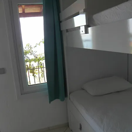 In House (adults Only) Hostel *